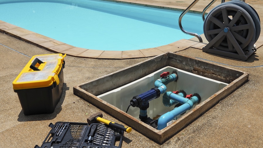 Tools and equipment for fixing swimming pool water pump