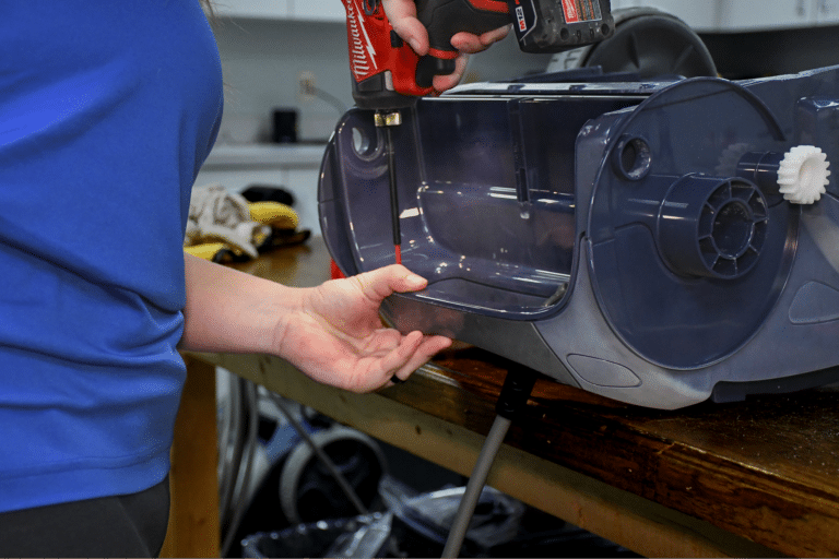 What is a Pool Equipment Set?